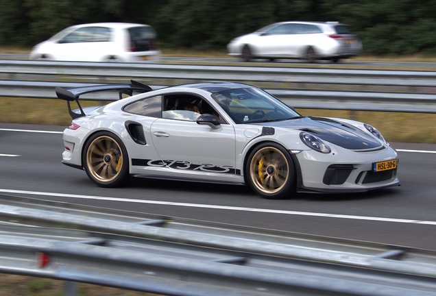 Porsche 991 GT3 RS MkII Weissach Package