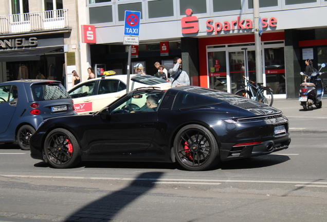 Porsche 992 Targa 4 GTS