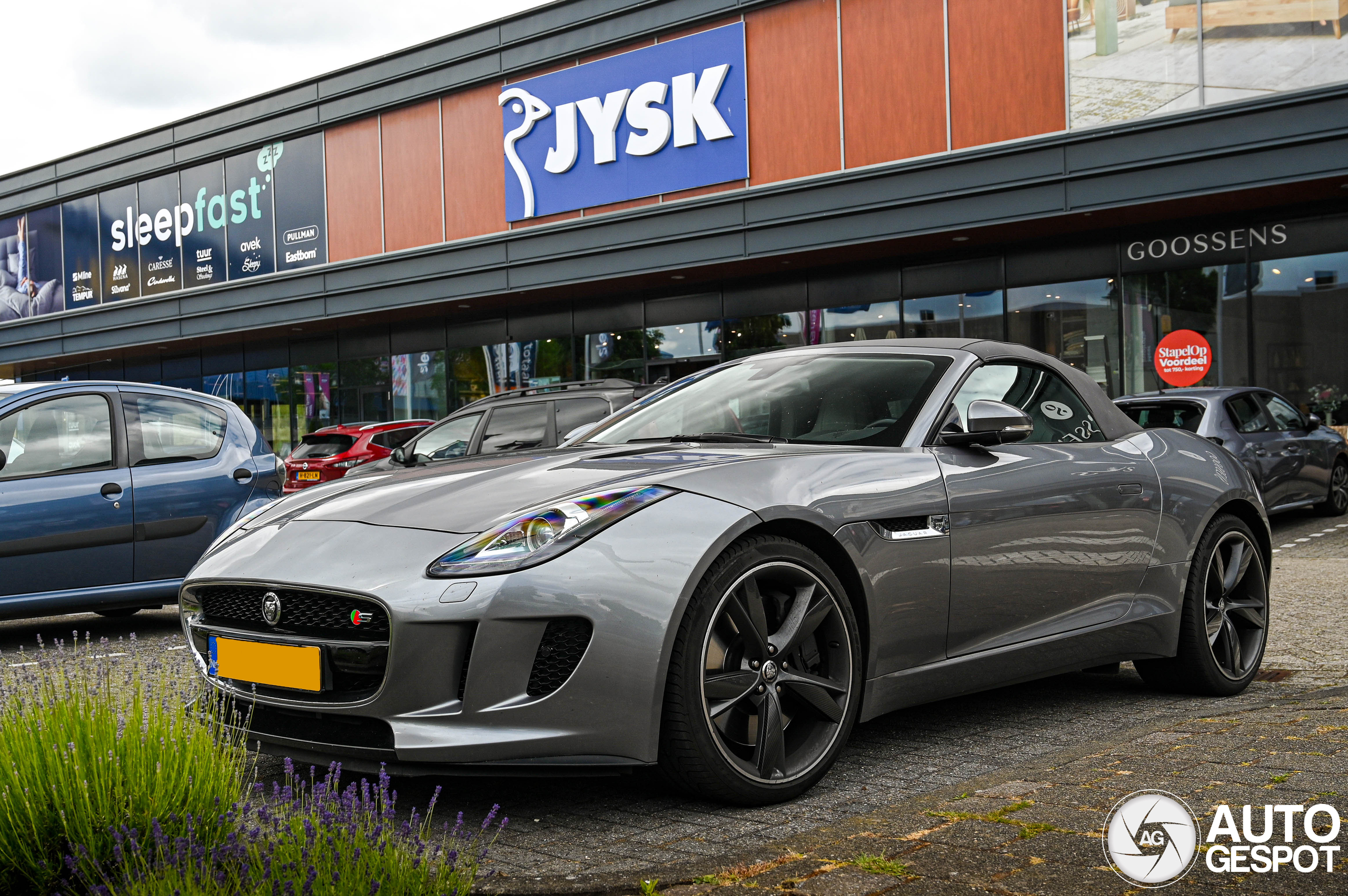 Jaguar F-TYPE S Convertible