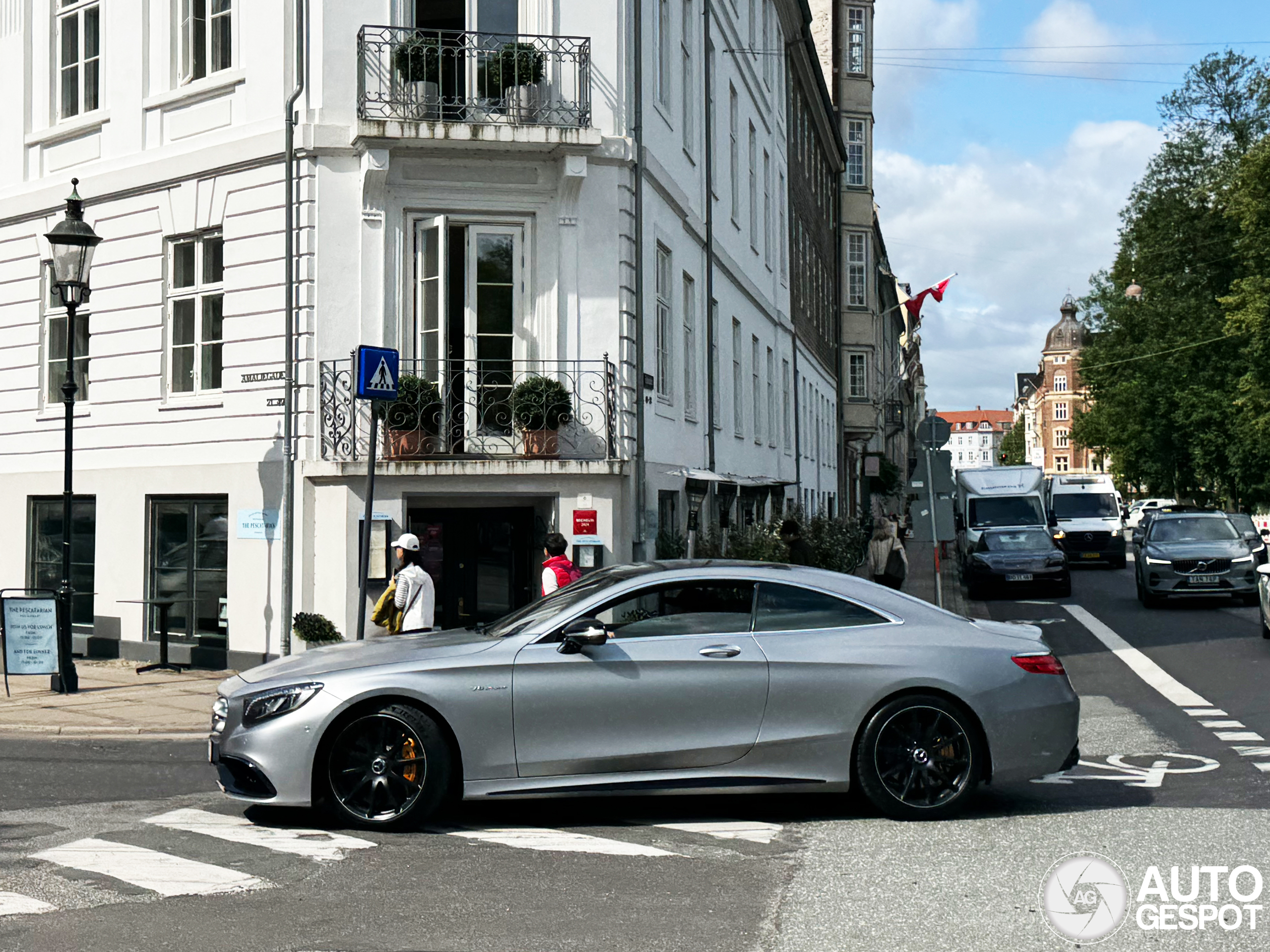 Mercedes-AMG S 63 Coupé C217