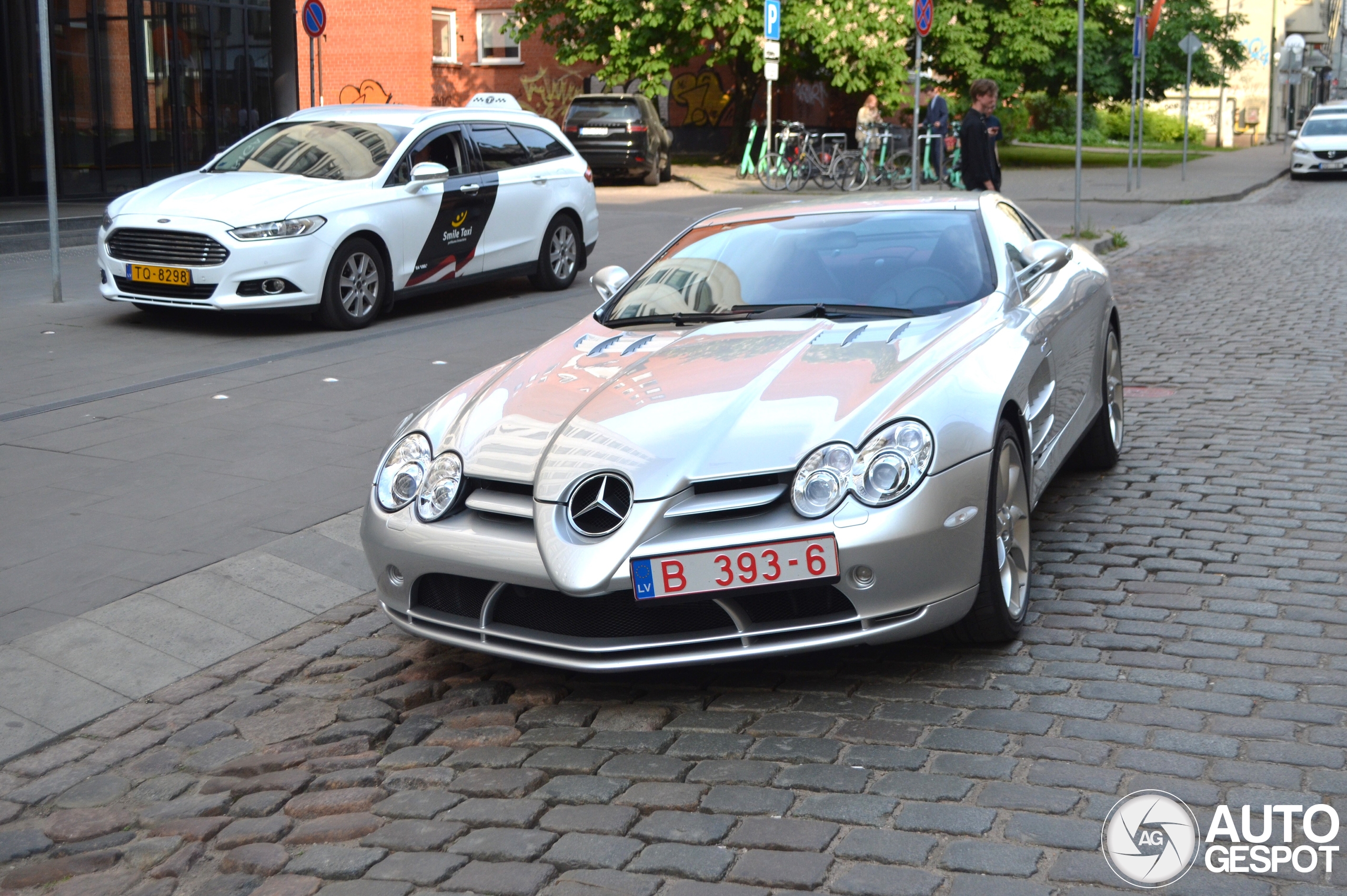 Mercedes-Benz SLR McLaren