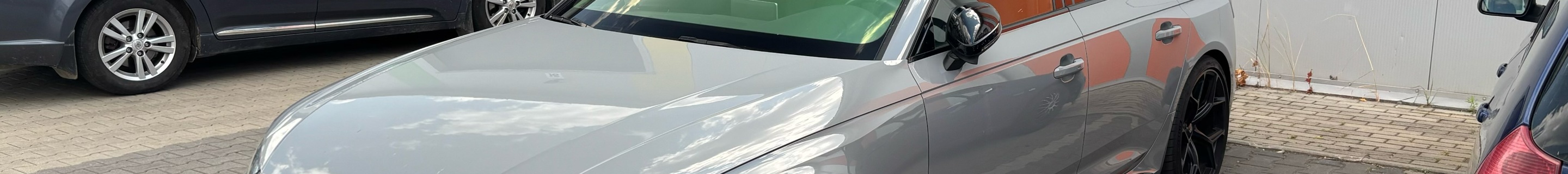 Audi RS4 Avant B9