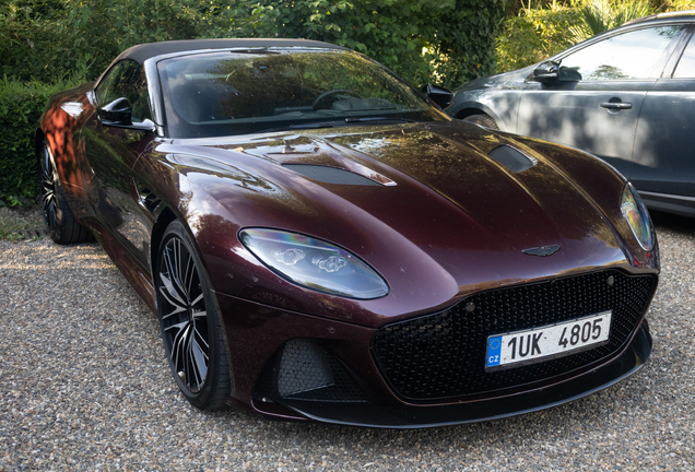 Aston Martin DBS Superleggera Volante