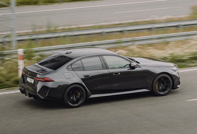 BMW M5 G90