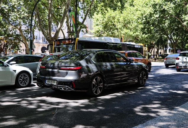 BMW M760e xDrive