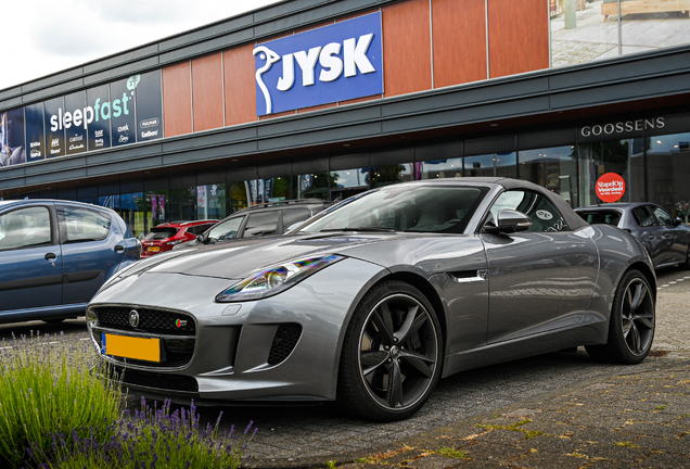 Jaguar F-TYPE S Convertible