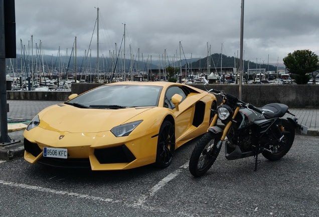 Lamborghini Aventador LP700-4