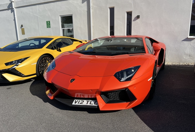Lamborghini Aventador LP700-4
