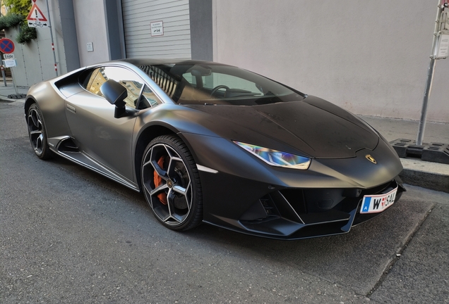 Lamborghini Huracán LP640-4 EVO