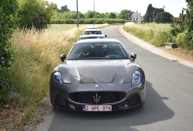 Maserati GranTurismo Modena 2023