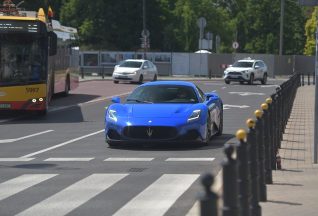 Maserati MC20