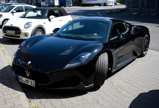 Maserati MC20
