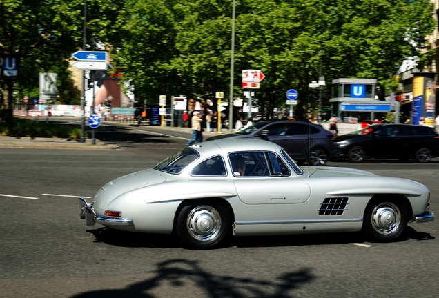 Mercedes-Benz 300SL Gullwing