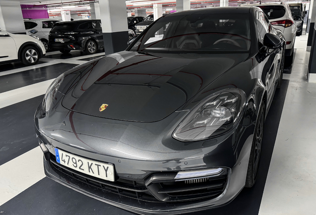 Porsche 971 Panamera GTS MkI
