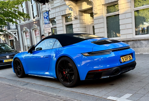 Porsche 992 Carrera 4 GTS Cabriolet