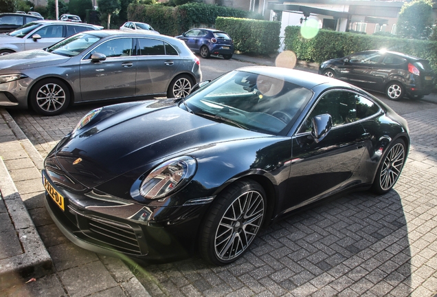 Porsche 992 Carrera 4S