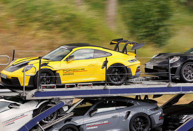 Porsche 992 GT3 RS MkI Weissach Package