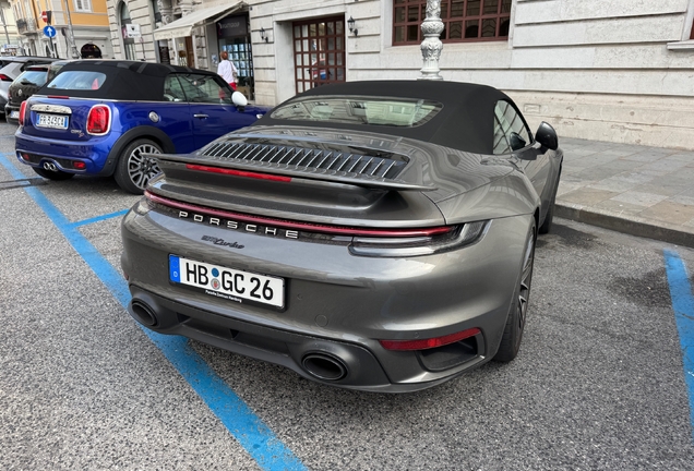 Porsche 992 Turbo Cabriolet