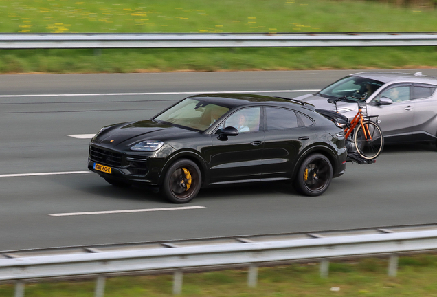Porsche Cayenne Coupé Turbo E-Hybrid