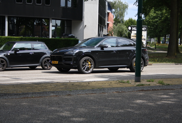 Porsche Cayenne Coupé Turbo S E-Hybrid