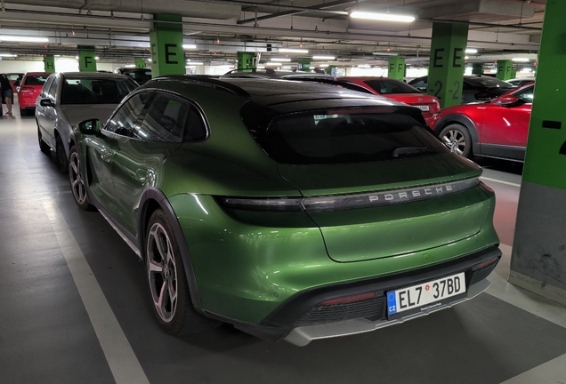 Porsche Taycan Turbo Cross Turismo