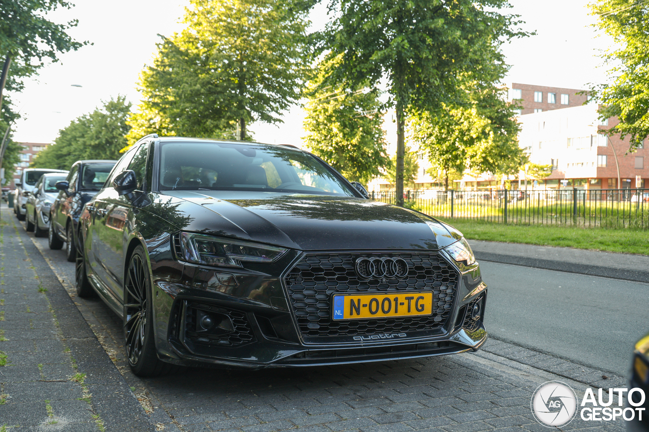 Audi RS4 Avant B9