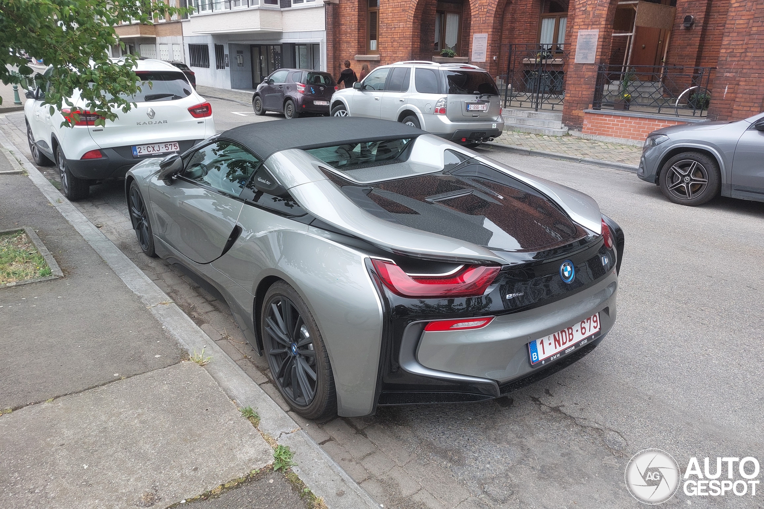 BMW i8 Roadster
