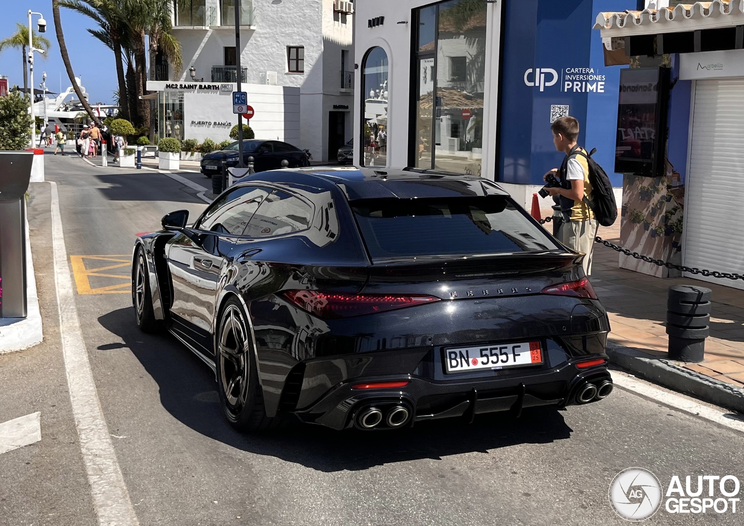 When luck strikes: Brabus Rocket 1000 GTS spotted at sunset by the ocean