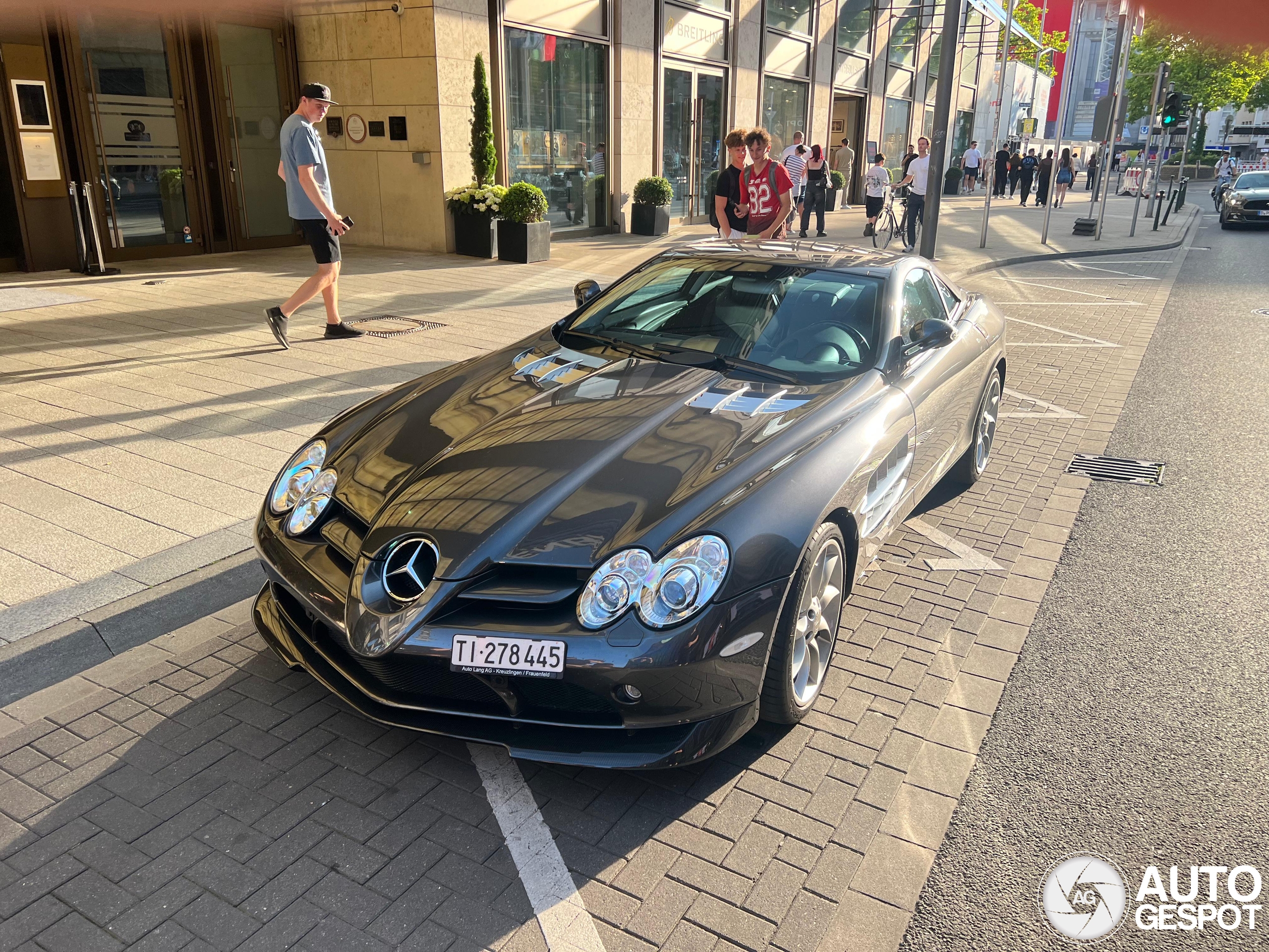 Mercedes-Benz SLR McLaren