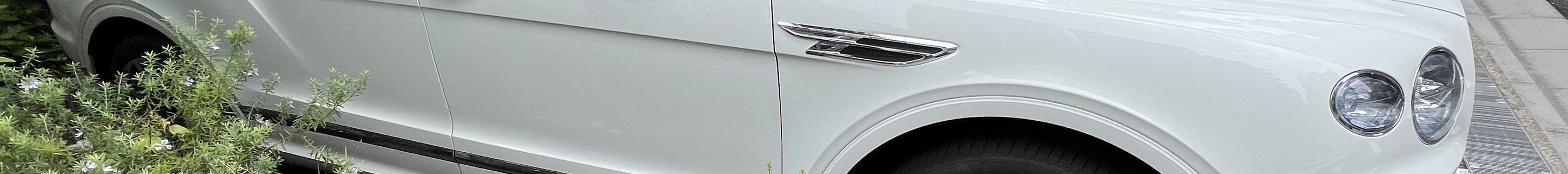 Bentley Bentayga Azure EWB