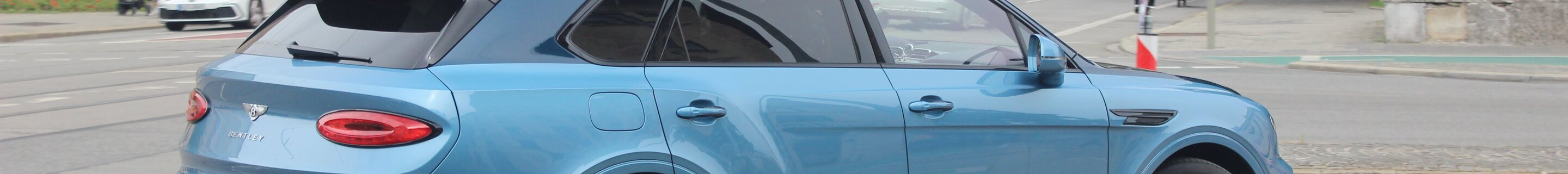 Bentley Bentayga V8 2021