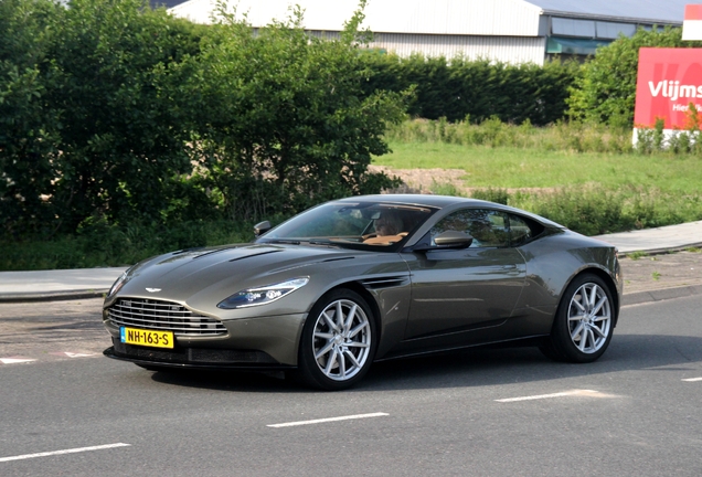Aston Martin DB11