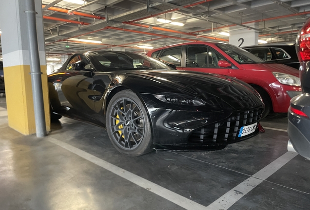 Aston Martin V8 Vantage Roadster 2020
