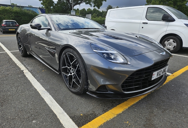 Aston Martin Vanquish 2025