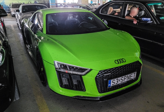 Audi R8 V10 Plus 2015