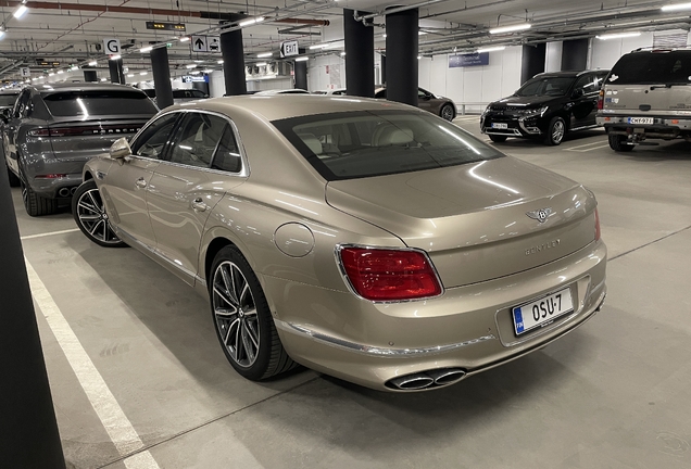 Bentley Flying Spur Hybrid
