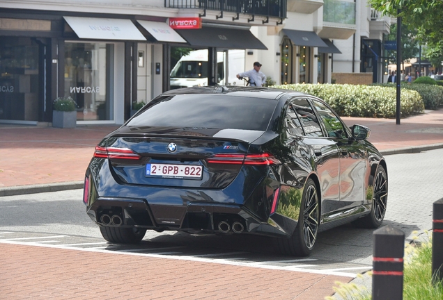 BMW M5 G90