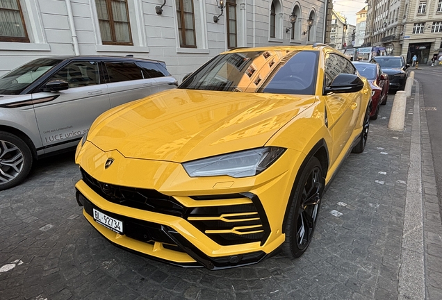 Lamborghini Urus