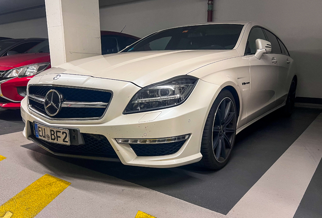 Mercedes-Benz CLS 63 AMG X218 Shooting Brake