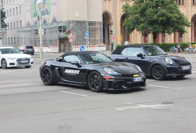 Porsche 718 Spyder RS
