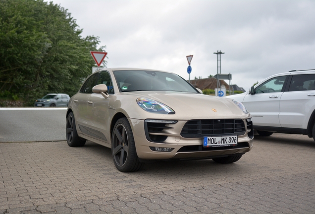 Porsche 95B Macan GTS
