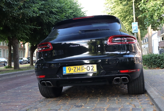 Porsche 95B Macan Turbo