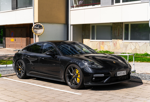 Porsche 971 Panamera Turbo S E-Hybrid