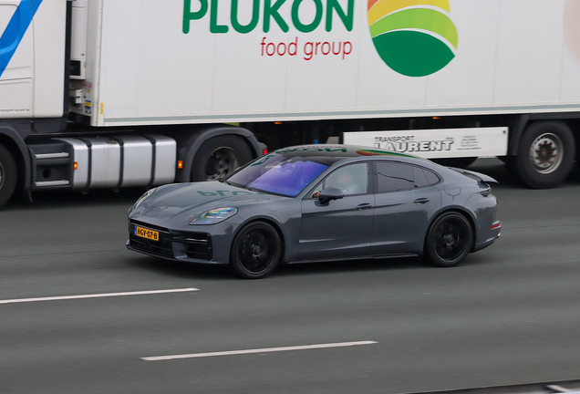 Porsche 972 Panamera Turbo S E-Hybrid