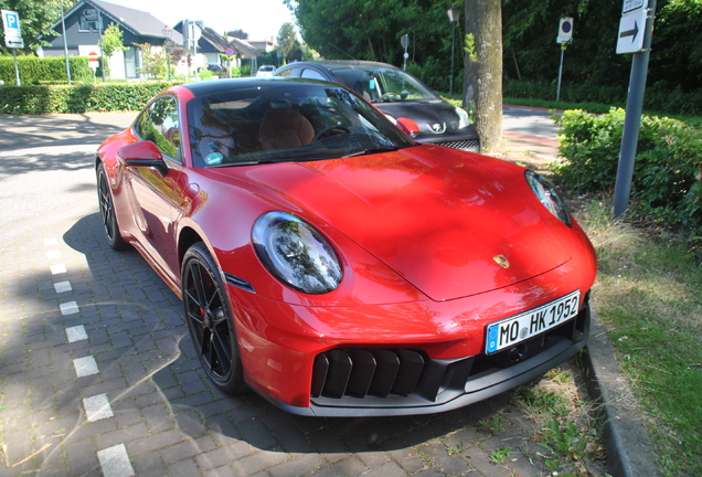 Porsche 992 Carrera 4 GTS MkII