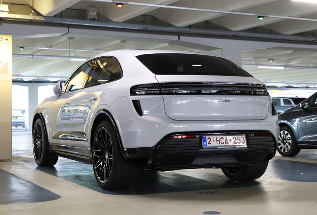 Porsche Macan EV Turbo