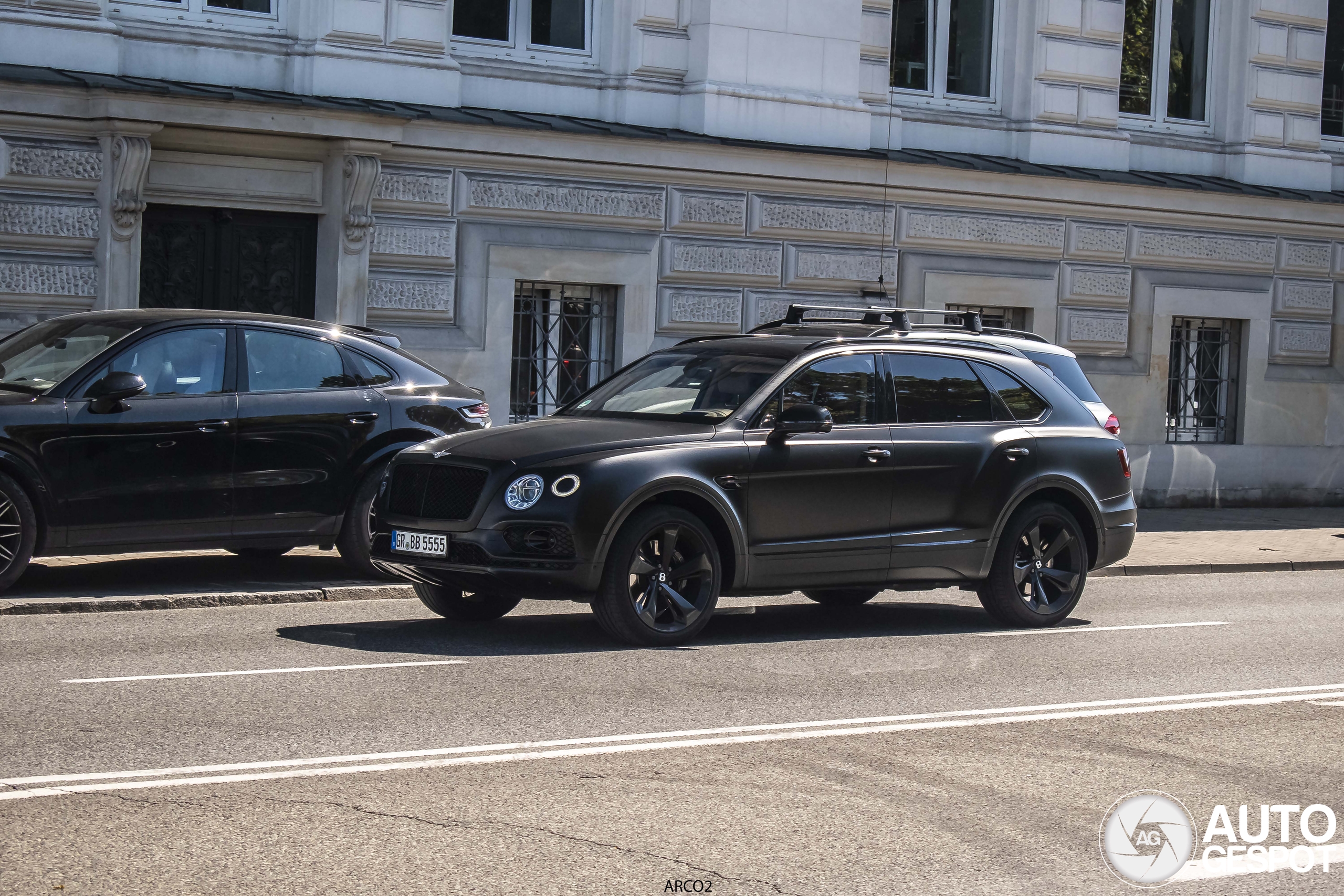 Bentley Bentayga V8