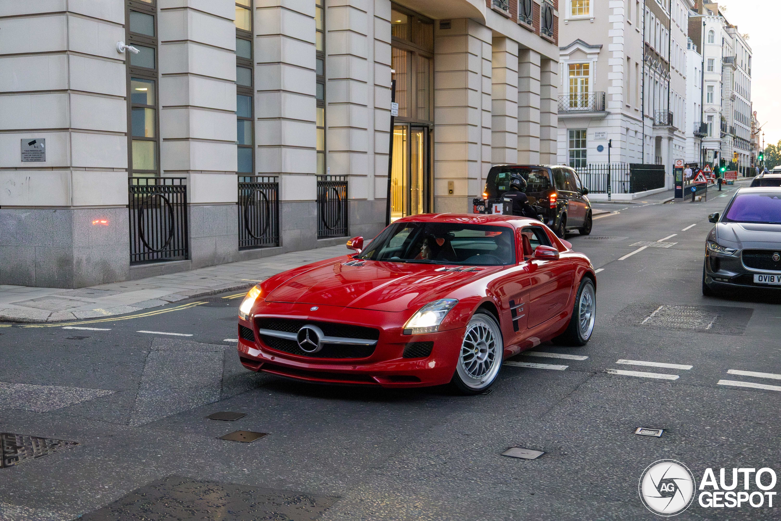 Mercedes-Benz SLS AMG