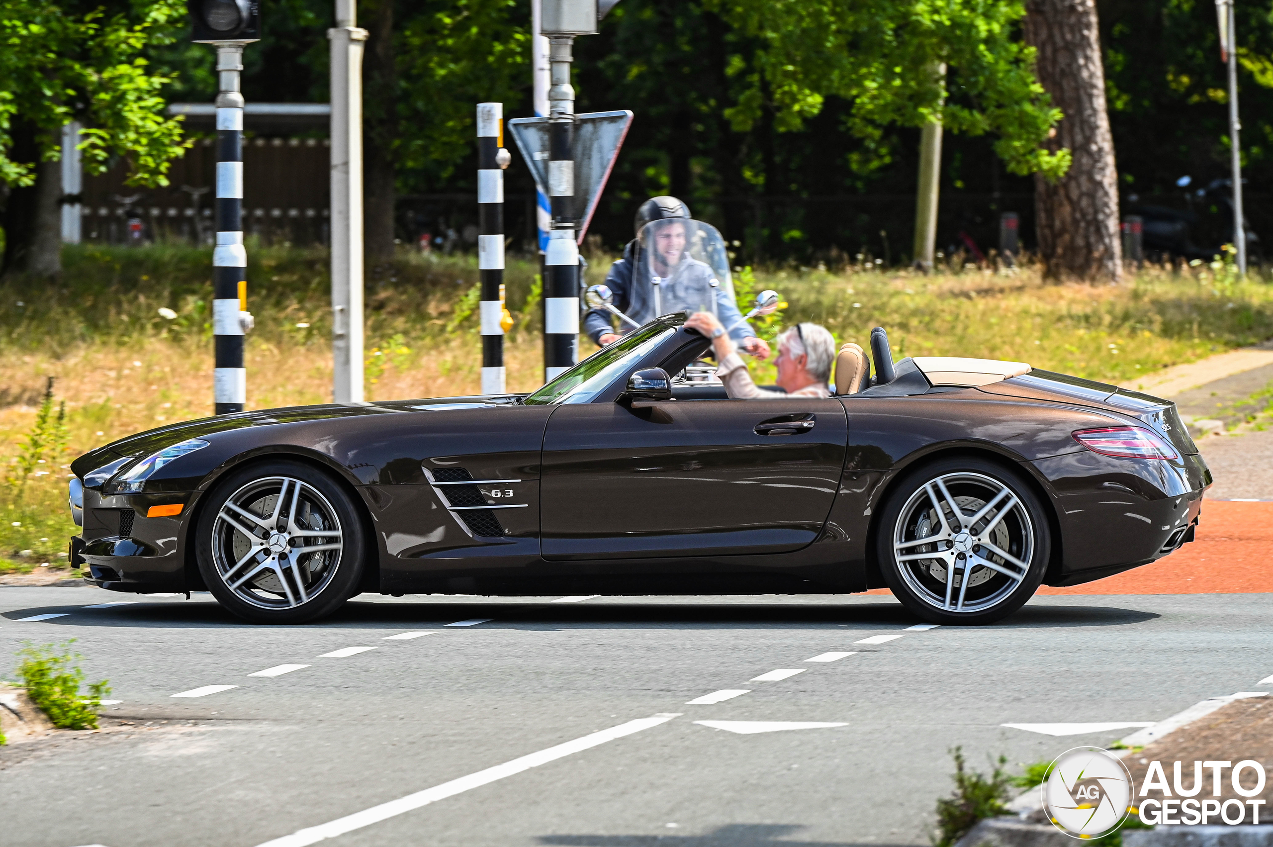 Mercedes-Benz SLS AMG Roadster