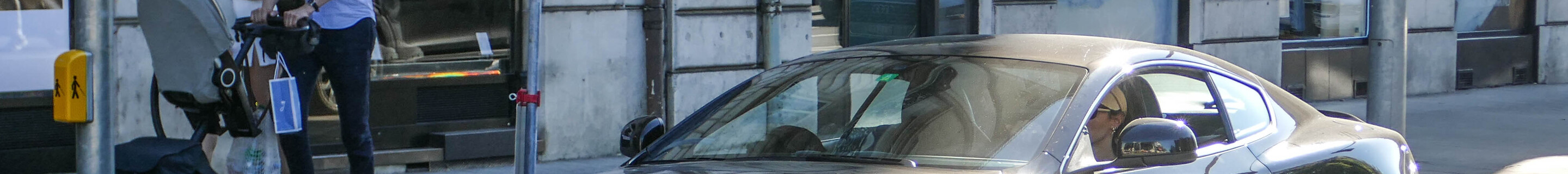 Aston Martin DB9 2013
